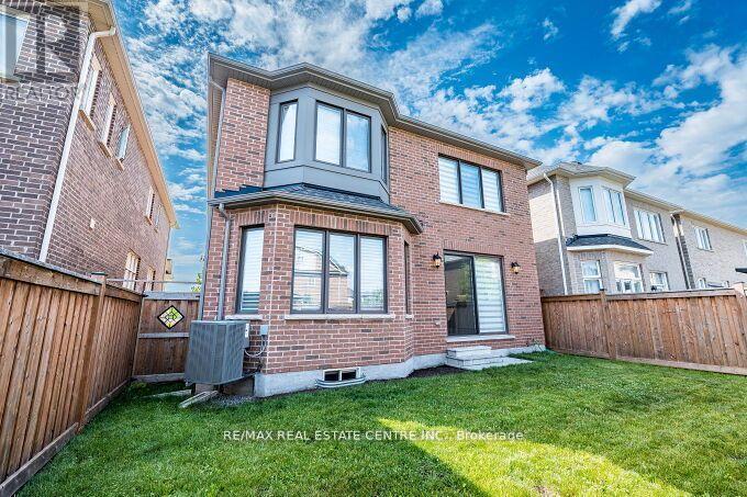 323 Harold Dent Trail, Oakville, Ontario  L6M 1R3 - Photo 45 - W12567792
