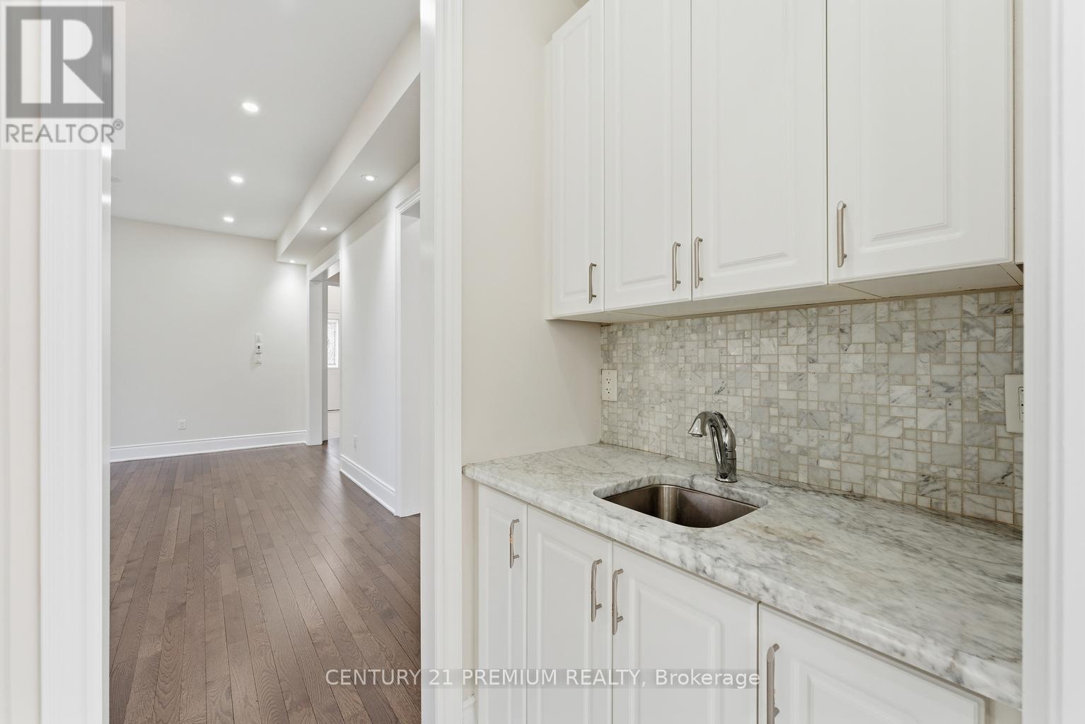 18 Landview Road, Brampton, Ontario  L6P 0H7 - Photo 17 - W12567798