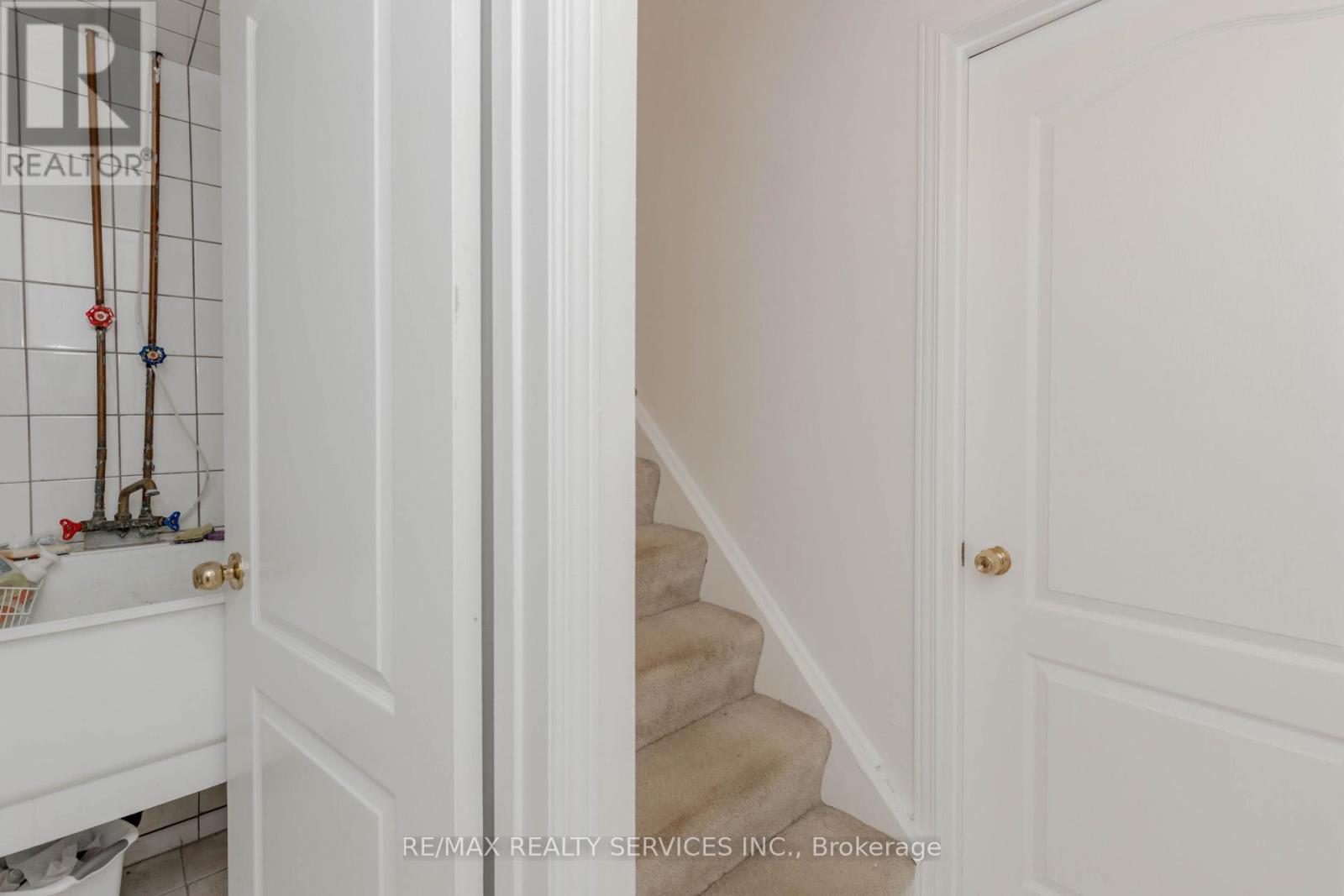 106 Narrow Valley Crescent, Brampton, Ontario  L6R 2M6 - Photo 31 - W12567840