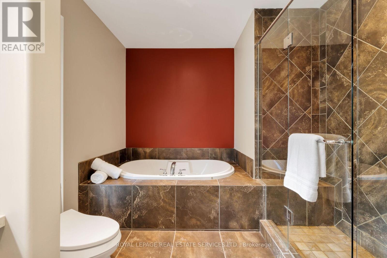 2448 Bridge Road, Oakville, Ontario  L6L 5C2 - Photo 23 - W12567852