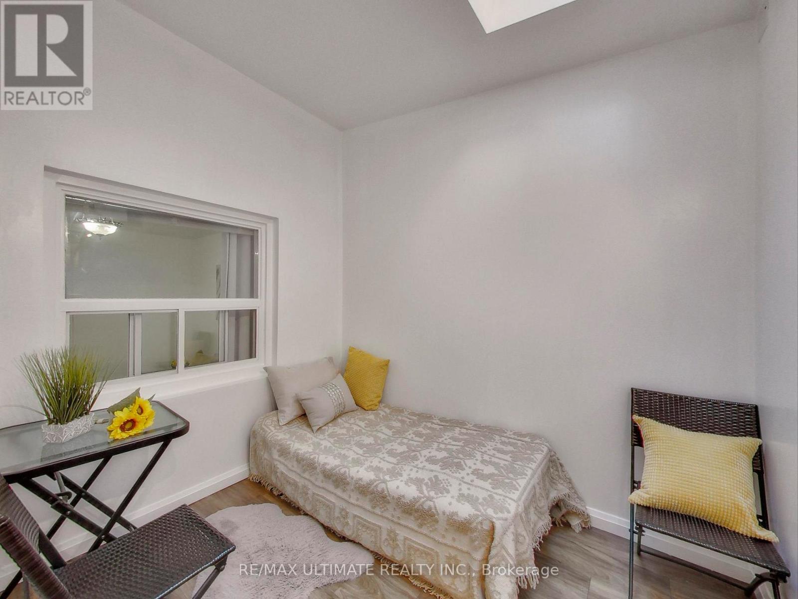 Apt #2 - 1460 Davenport Road, Toronto, Ontario  M6H 2H8 - Photo 16 - W12567864