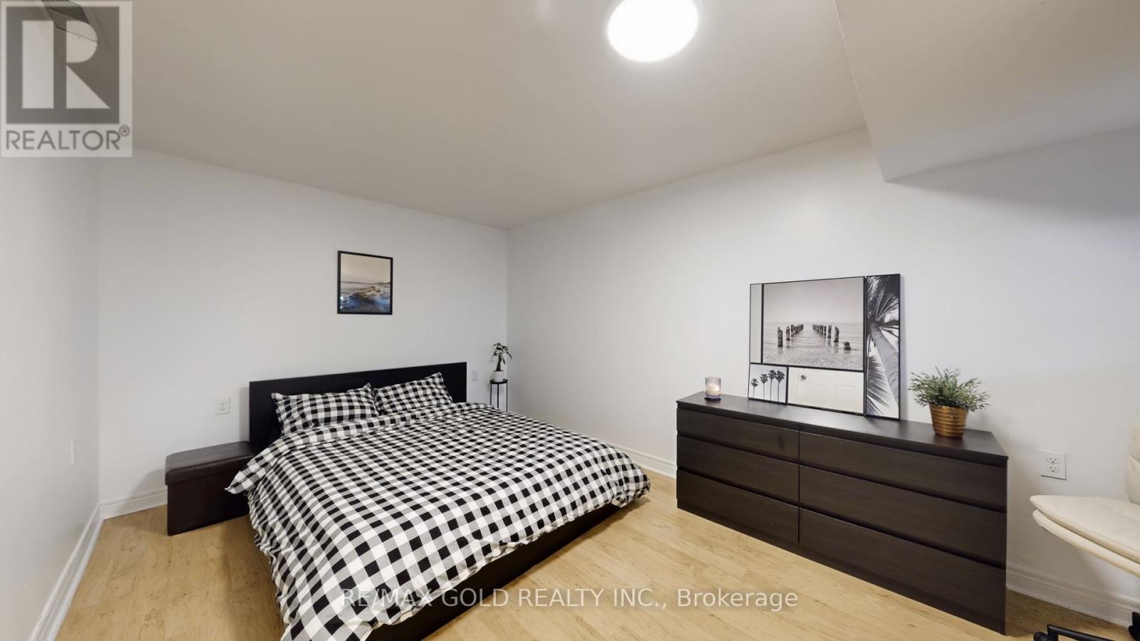 20 Clover Bloom Road, Brampton, Ontario L6R 1R8 - Photo 16 - W12567884