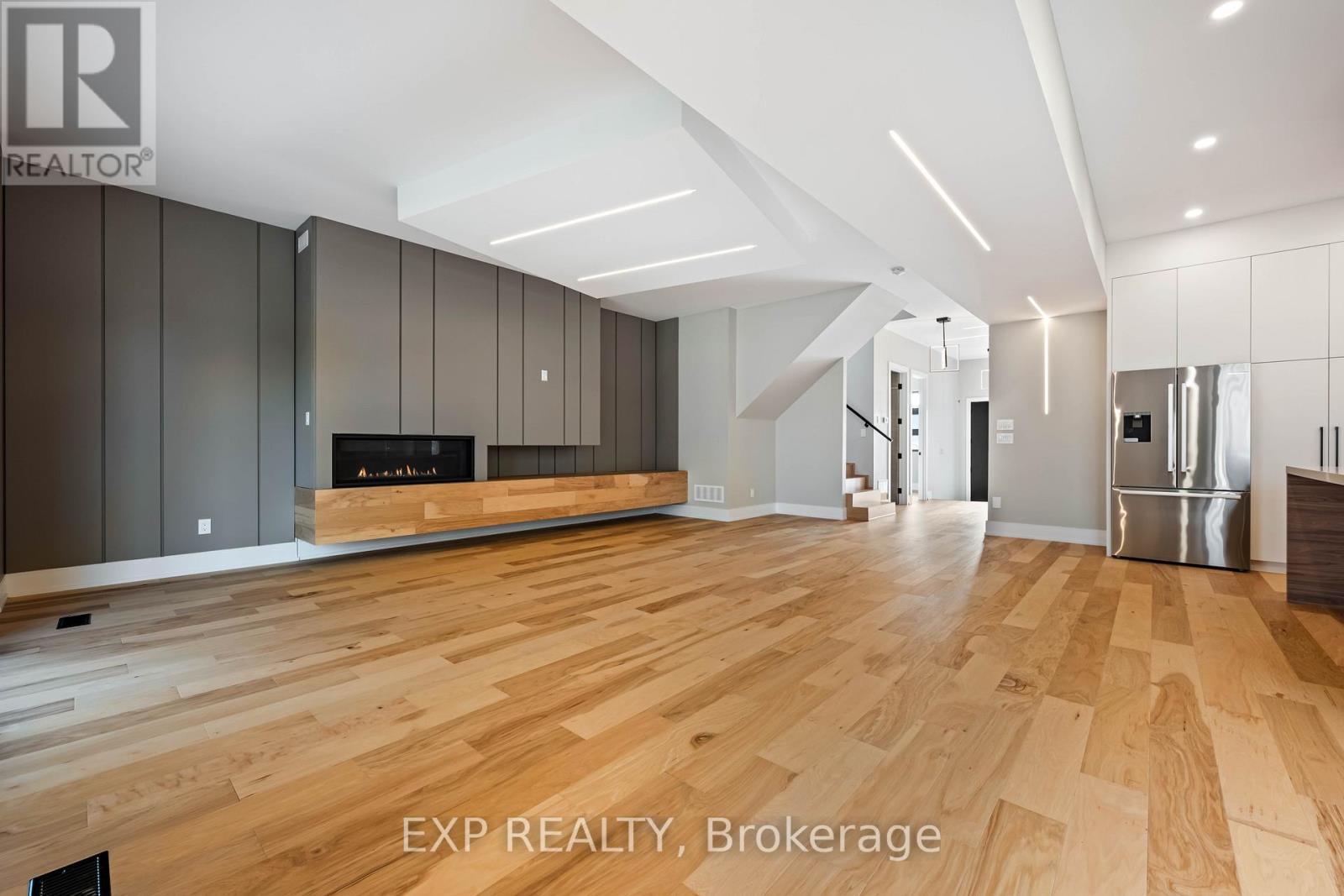 16 Walsh Avenue, Toronto, Ontario  M9M 1B6 - Photo 20 - W12567902