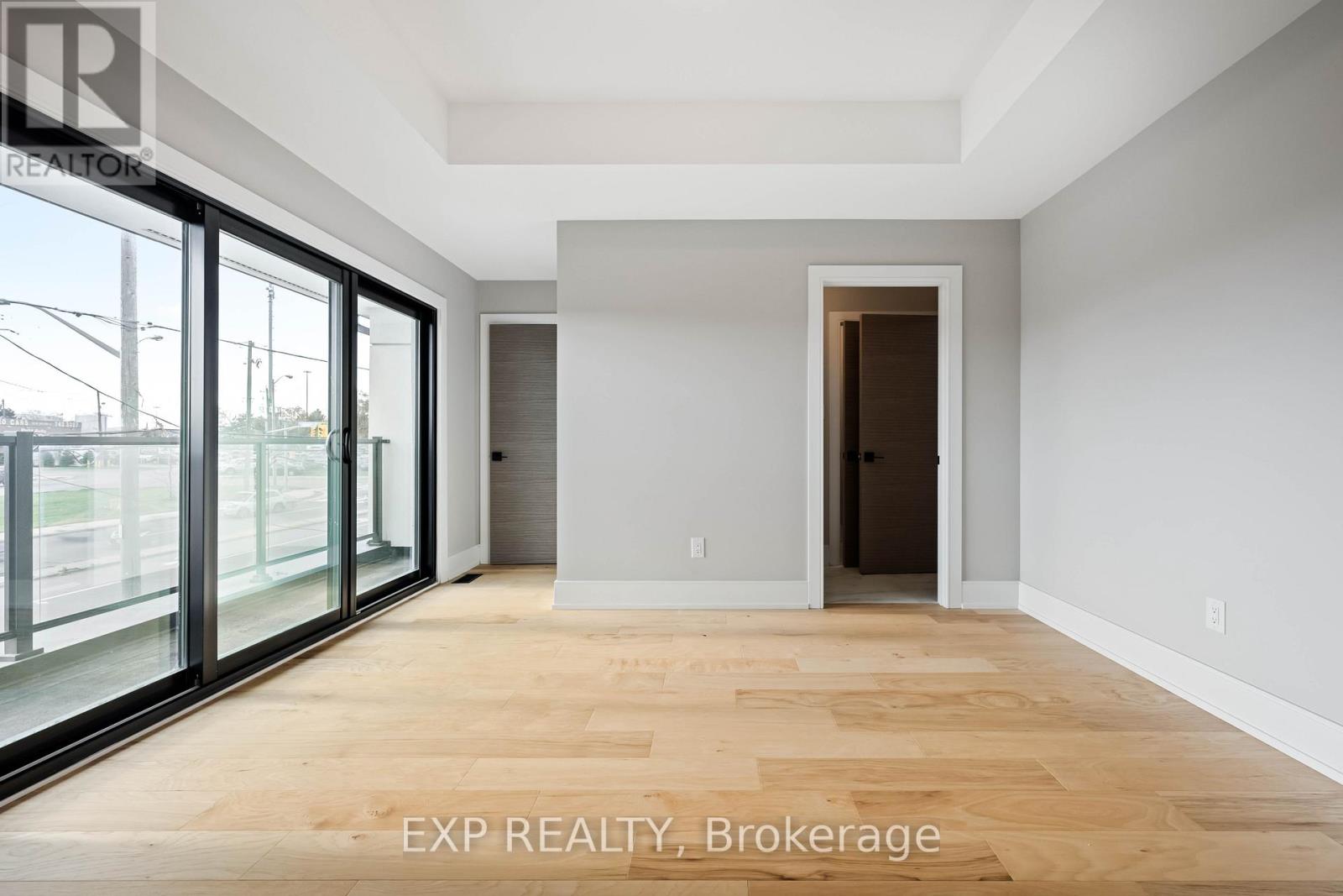 16 Walsh Avenue, Toronto, Ontario  M9M 1B6 - Photo 33 - W12567902