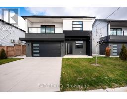 16 WALSH AVENUE, Toronto, Ontario