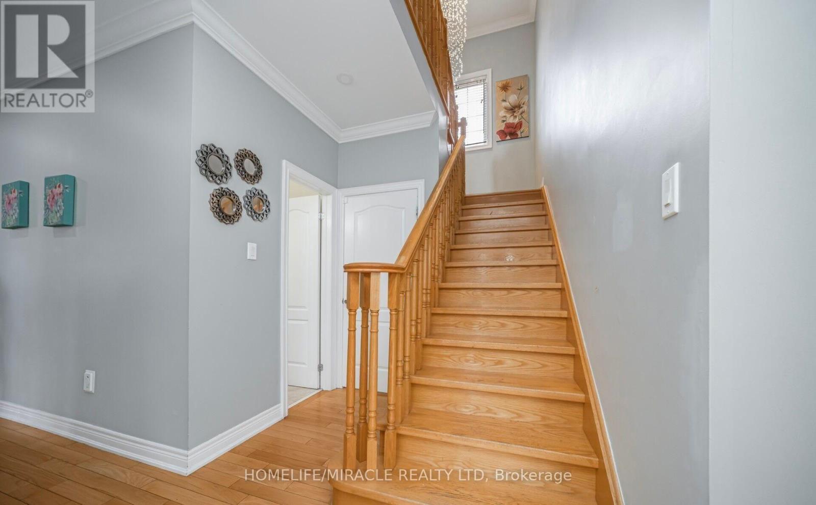 2 Roycrest Street, Brampton, Ontario  L6Z 4P5 - Photo 14 - W12567904