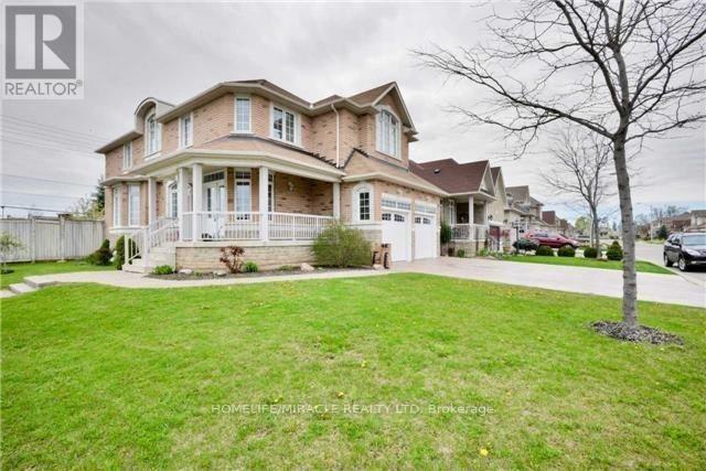 2 Roycrest Street, Brampton, Ontario  L6Z 4P5 - Photo 3 - W12567904