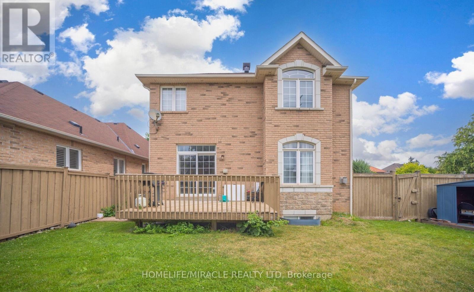 2 Roycrest Street, Brampton, Ontario  L6Z 4P5 - Photo 33 - W12567904