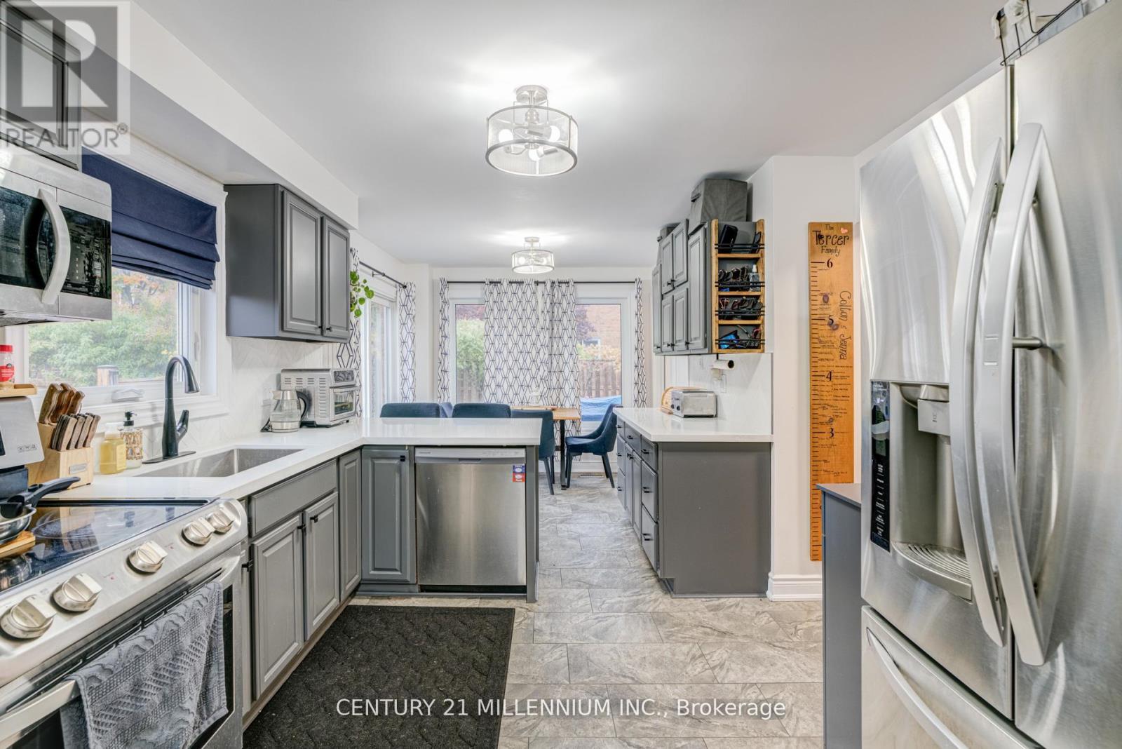 28 Bristol Avenue, Brampton, Ontario  L6X 2B3 - Photo 26 - W12567924