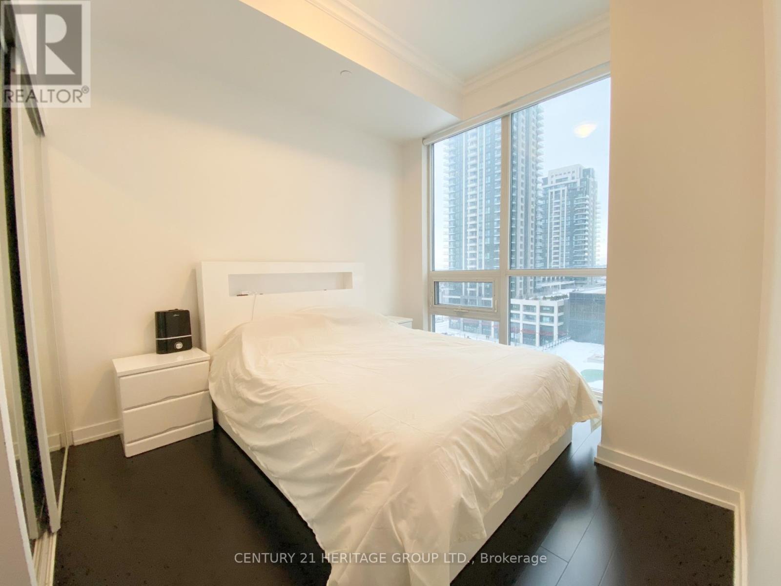 703 - 4011 Brickstone Mews, Mississauga, Ontario  L5B 0G3 - Photo 6 - W12567958