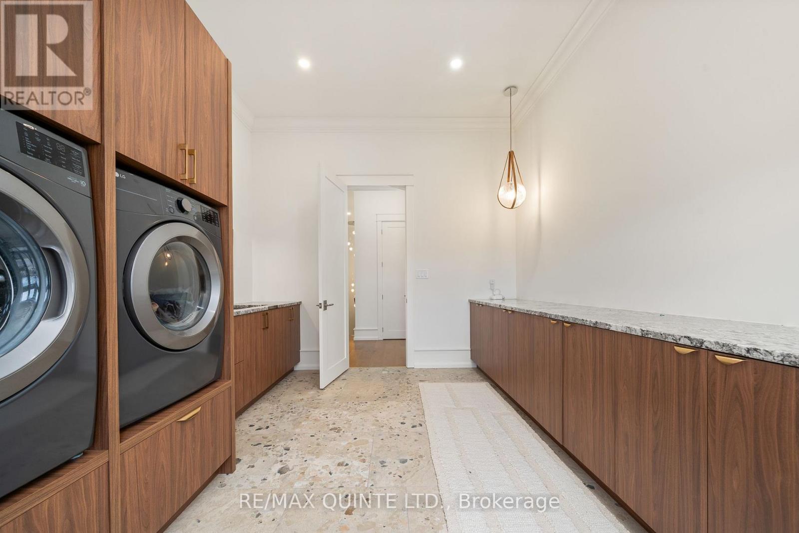 88 Bridge Street, Prince Edward County, Ontario  K0K 2T0 - Photo 33 - X12568050