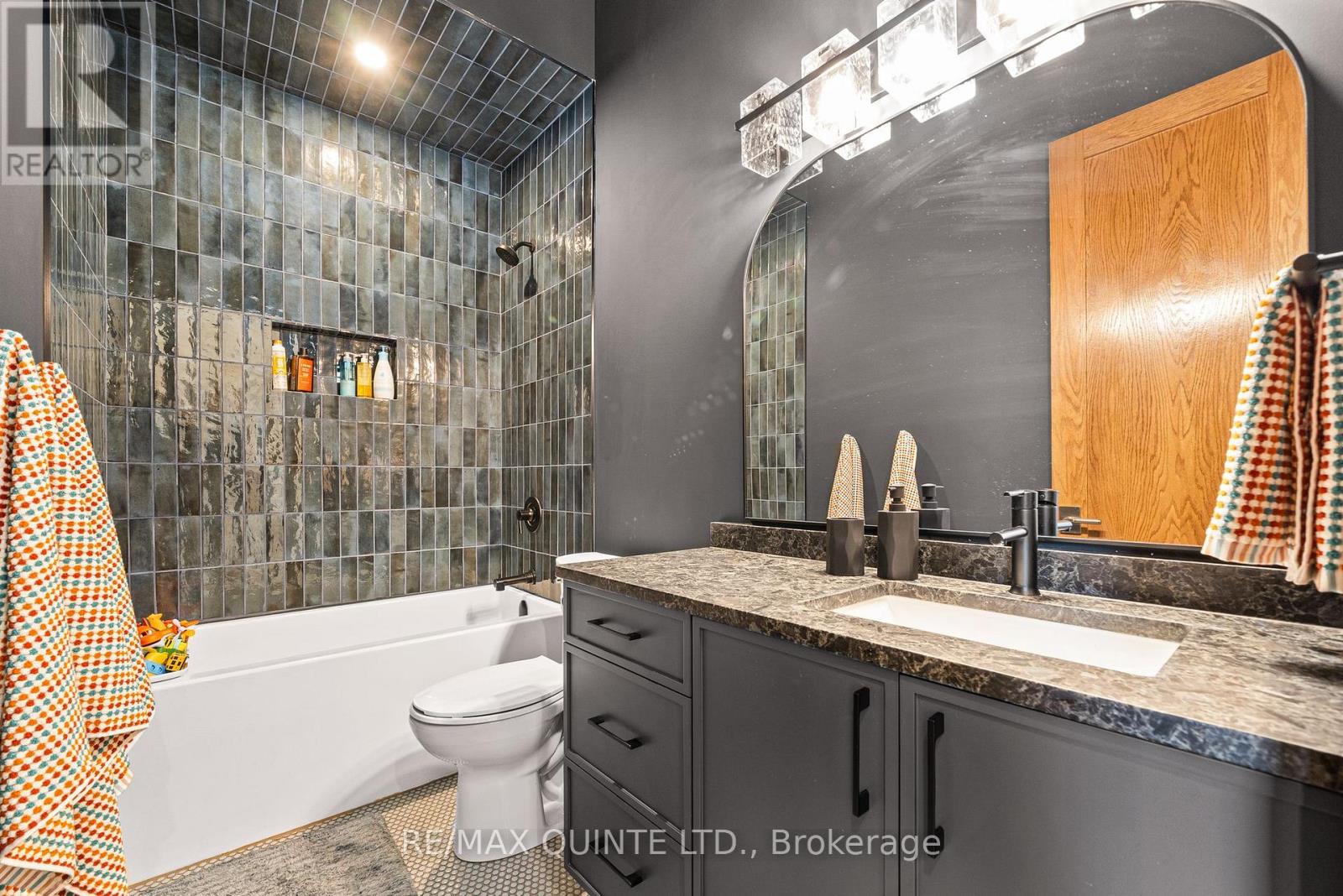 88 Bridge Street, Prince Edward County, Ontario  K0K 2T0 - Photo 36 - X12568050