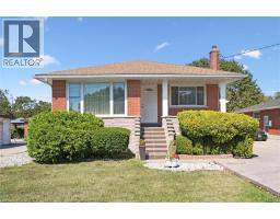136 FAIRWAY Road N, Kitchener, Ontario