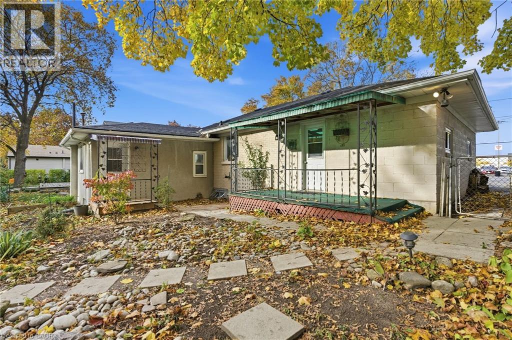 53 Livingston Avenue, Grimsby, Ontario  L3M 1L3 - Photo 29 - 40787205