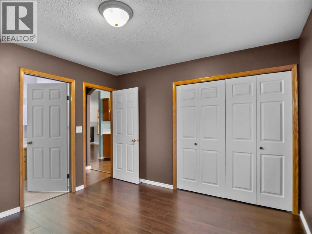 109 Duckering Close, Red Deer, Alberta  T4R 2Z4 - Photo 10 - A2270607