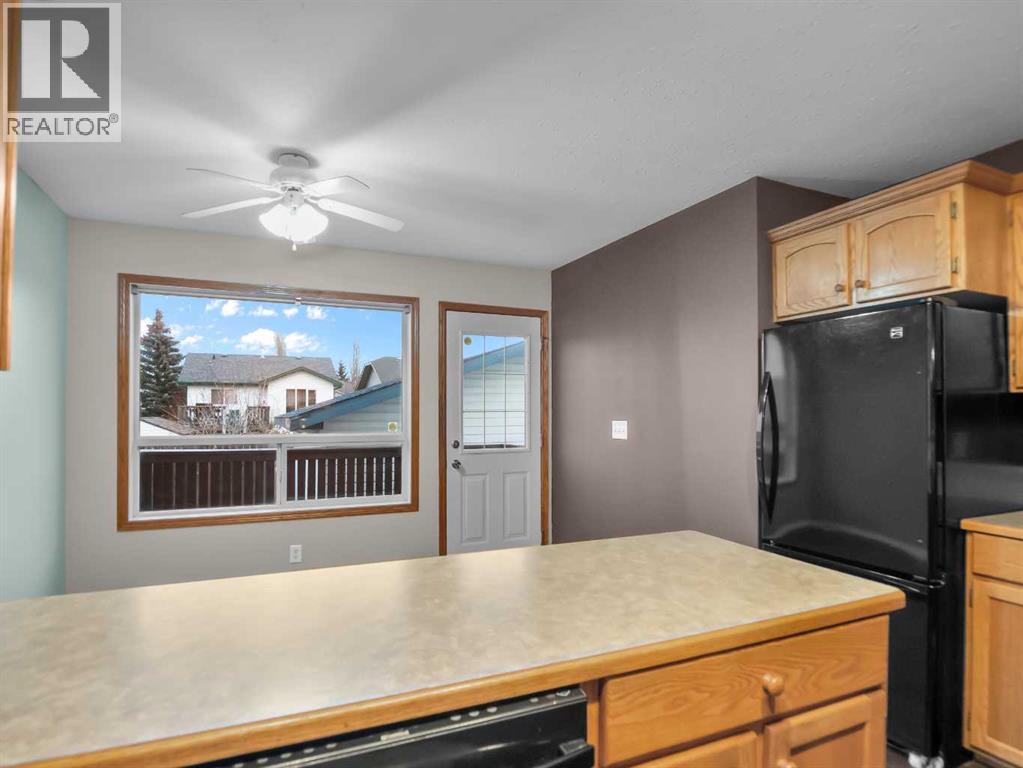109 Duckering Close, Red Deer, Alberta  T4R 2Z4 - Photo 8 - A2270607