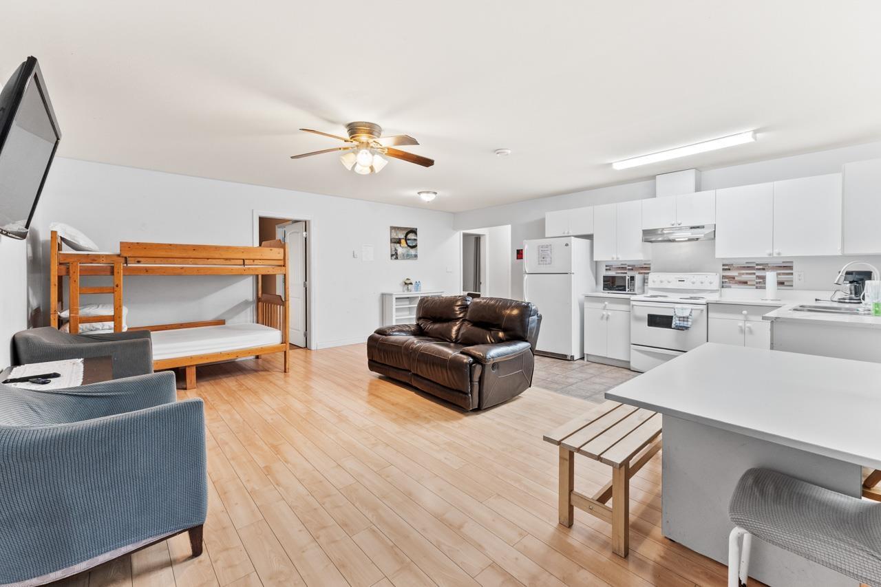 13305 87b Avenue, Surrey, British Columbia  V3W 6B9 - Photo 33 - R3067115