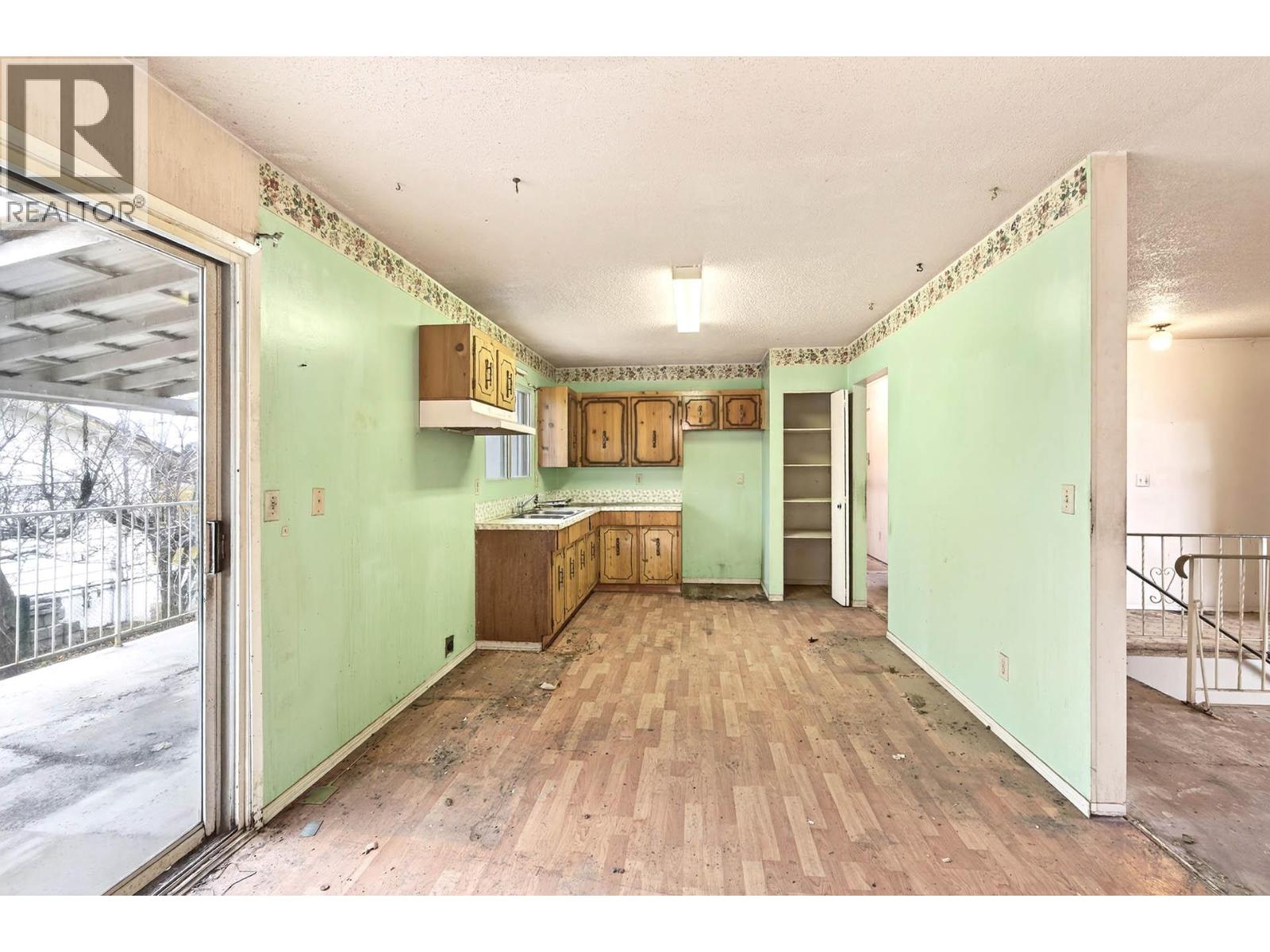 1269 Hook Drive, Kamloops, British Columbia  V2B 7S8 - Photo 9 - 10369733