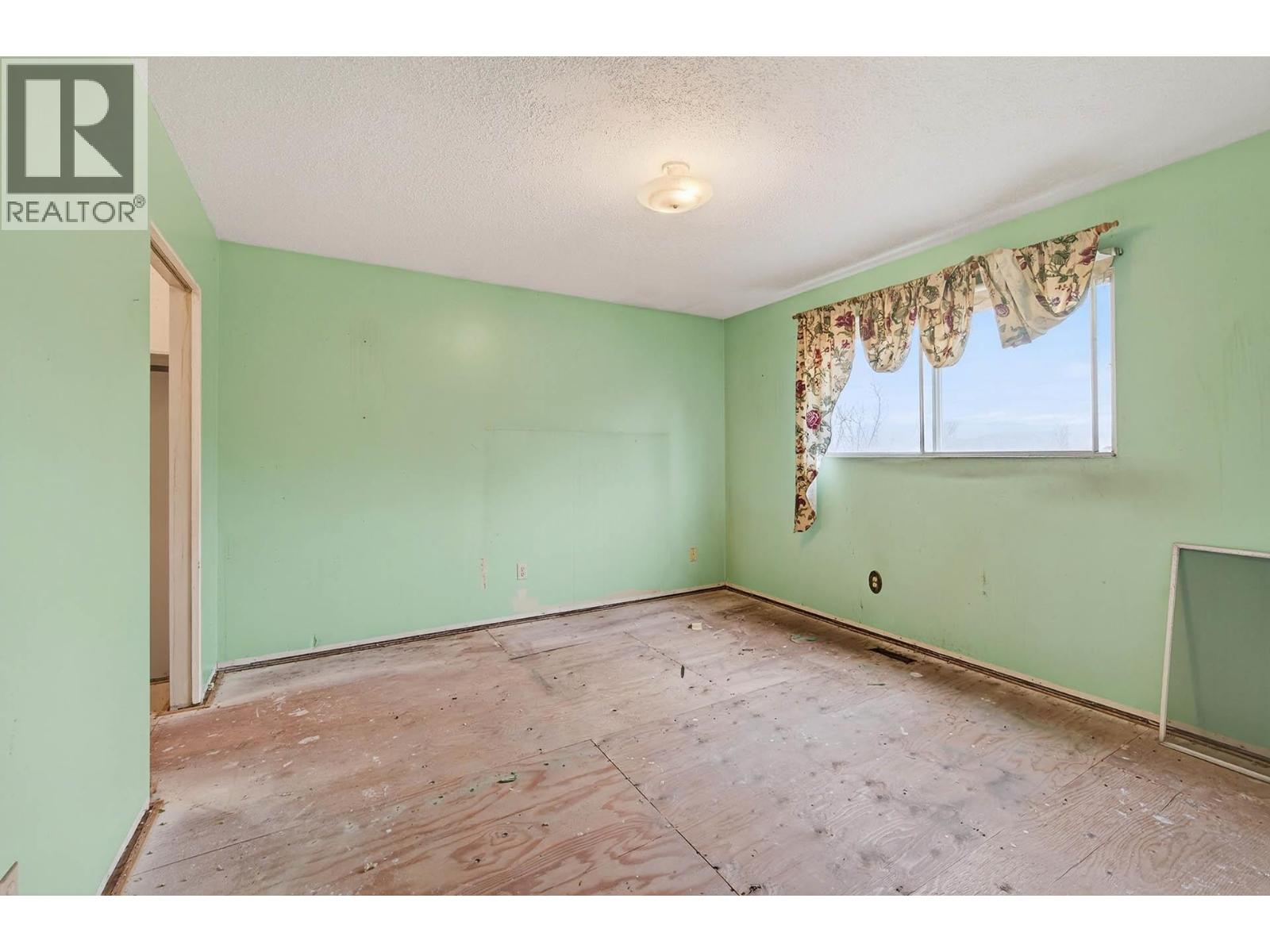 1269 Hook Drive, Kamloops, British Columbia  V2B 7S8 - Photo 13 - 10369733