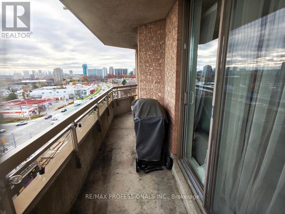 912 - 1700 Eglinton Avenue, Toronto, Ontario  M4A 2X4 - Photo 24 - C12567324