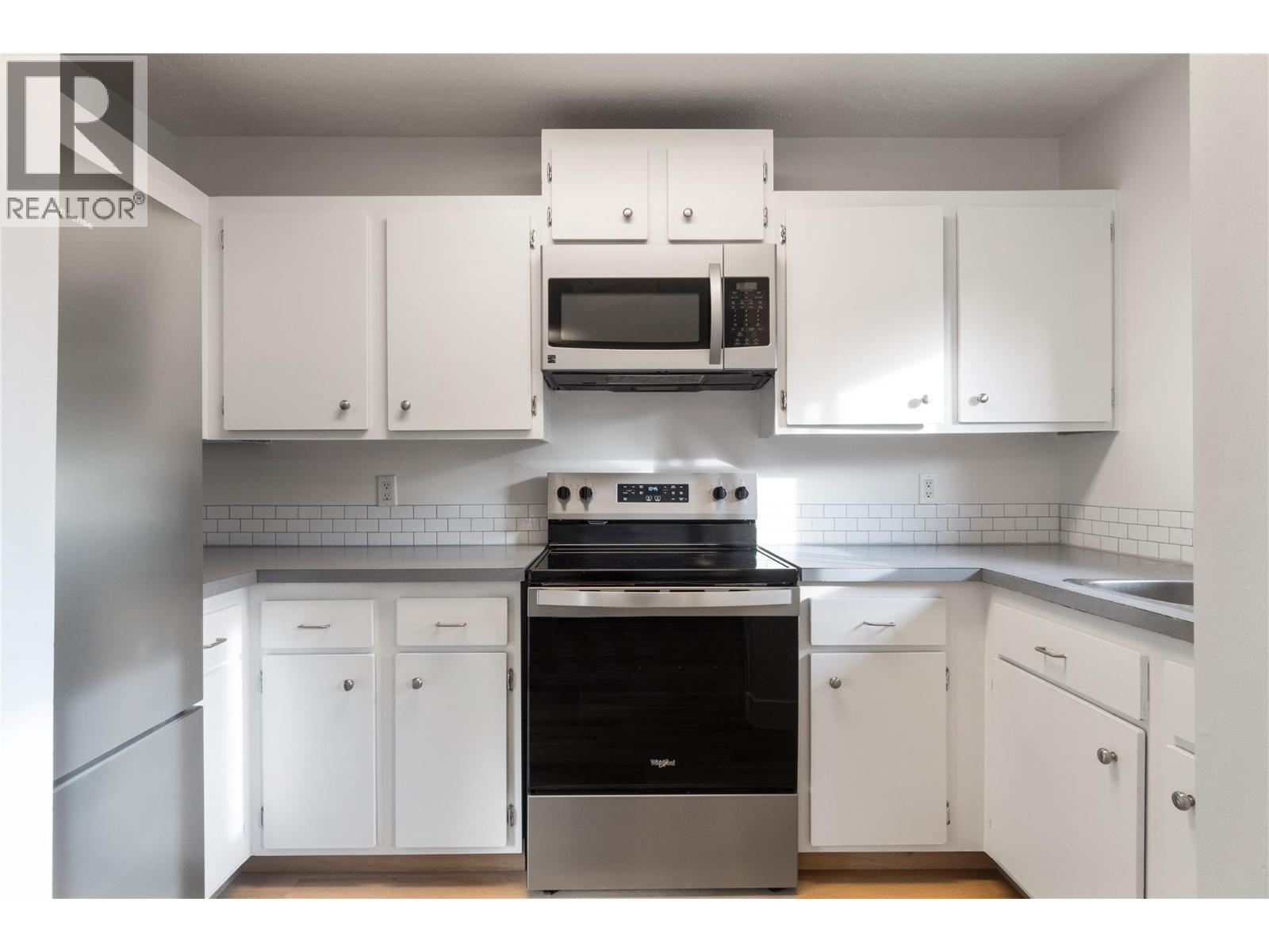 1451 1 Avenue Ne Unit# 503, Salmon Arm, British Columbia  V1E 1N8 - Photo 5 - 10369798