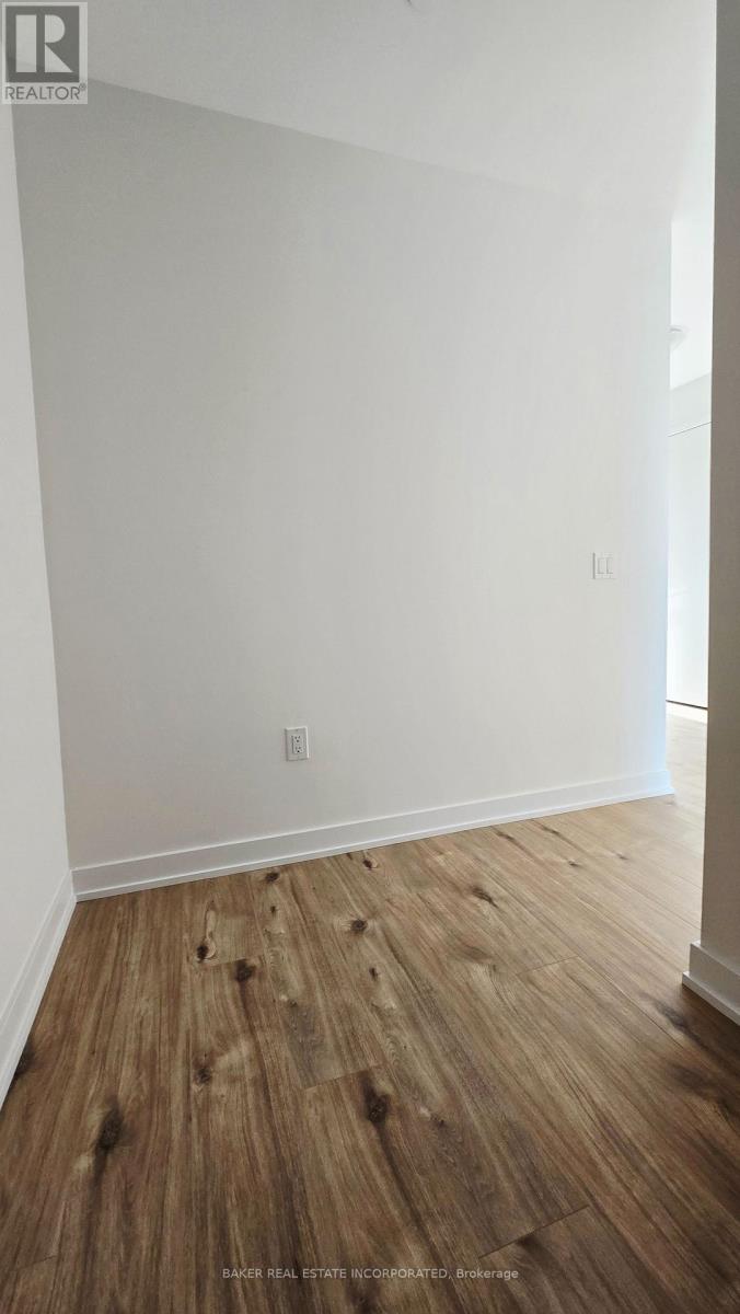 607 - 500 Plains Road E, Burlington, Ontario  L7T 2E1 - Photo 6 - W12548600