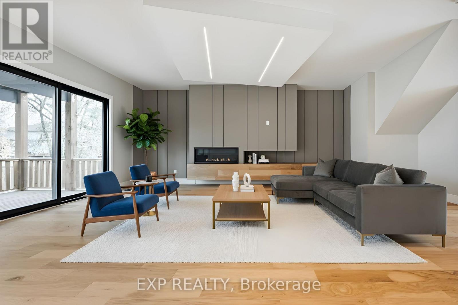 16 Walsh Avenue, Toronto, Ontario  M9M 1B6 - Photo 11 - W12567902