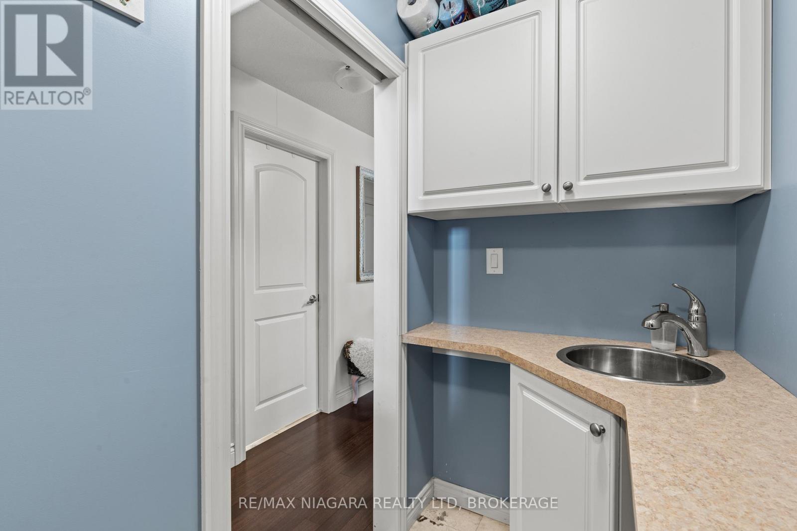 9147 Hendershot Boulevard, Niagara Falls, Ontario  L2H 0E3 - Photo 21 - X12560784