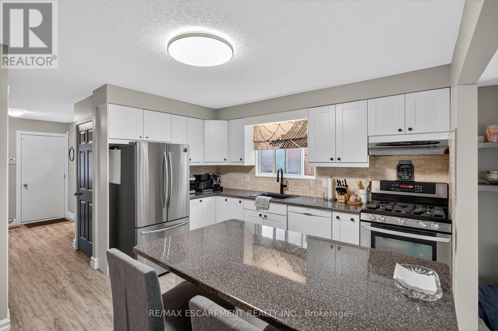 84 Branthaven Drive, Hamilton, Ontario  L8J 2M5 - Photo 16 - X12567822