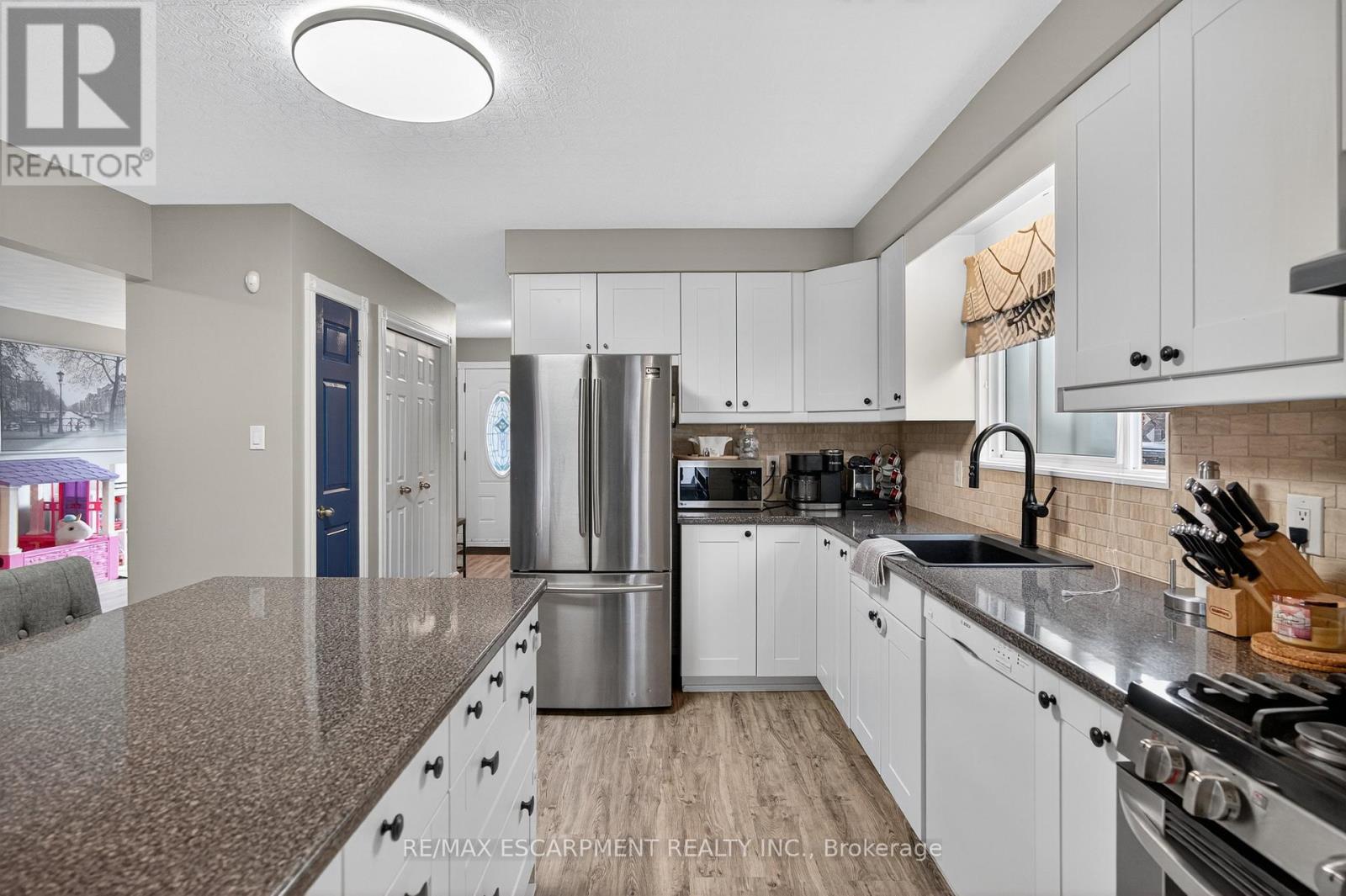 84 Branthaven Drive, Hamilton, Ontario  L8J 2M5 - Photo 17 - X12567822