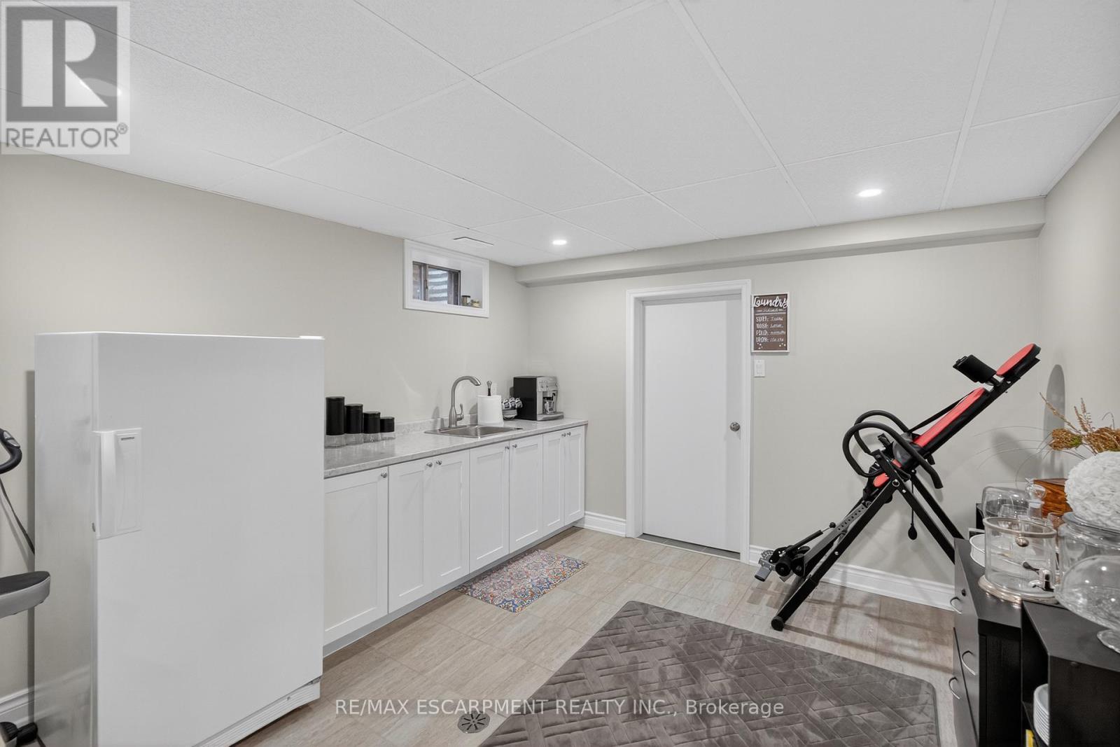 84 Branthaven Drive, Hamilton, Ontario  L8J 2M5 - Photo 37 - X12567822