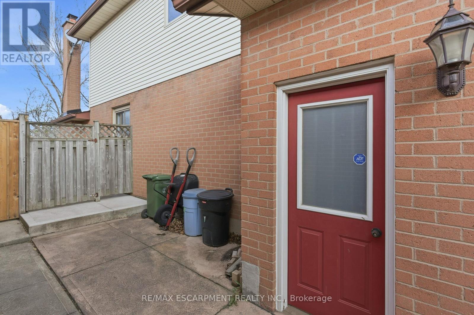 84 Branthaven Drive, Hamilton, Ontario  L8J 2M5 - Photo 41 - X12567822