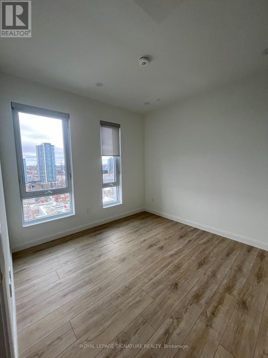 1301 - 741 King Street W, Kitchener, Ontario  N2G 1E5 - Photo 12 - X12567848