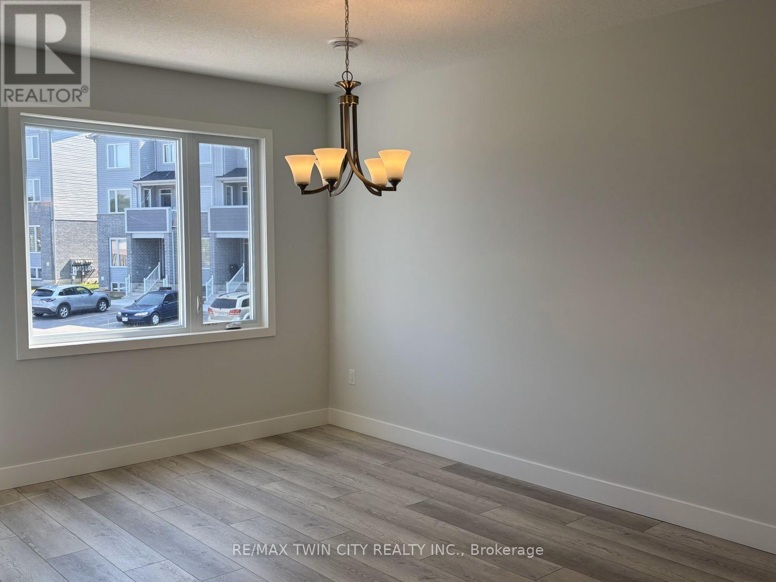 925 Deveron Crescent, London South, Ontario  N5Z 0B6 - Photo 10 - X12567918