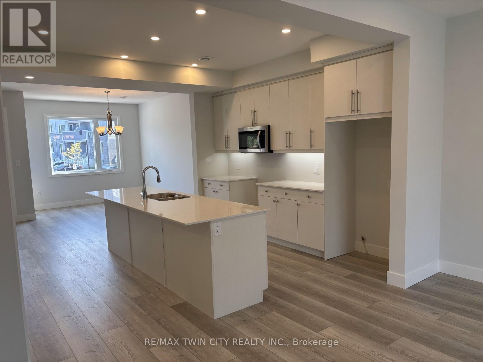 925 Deveron Crescent, London South, Ontario  N5Z 0B6 - Photo 8 - X12567918