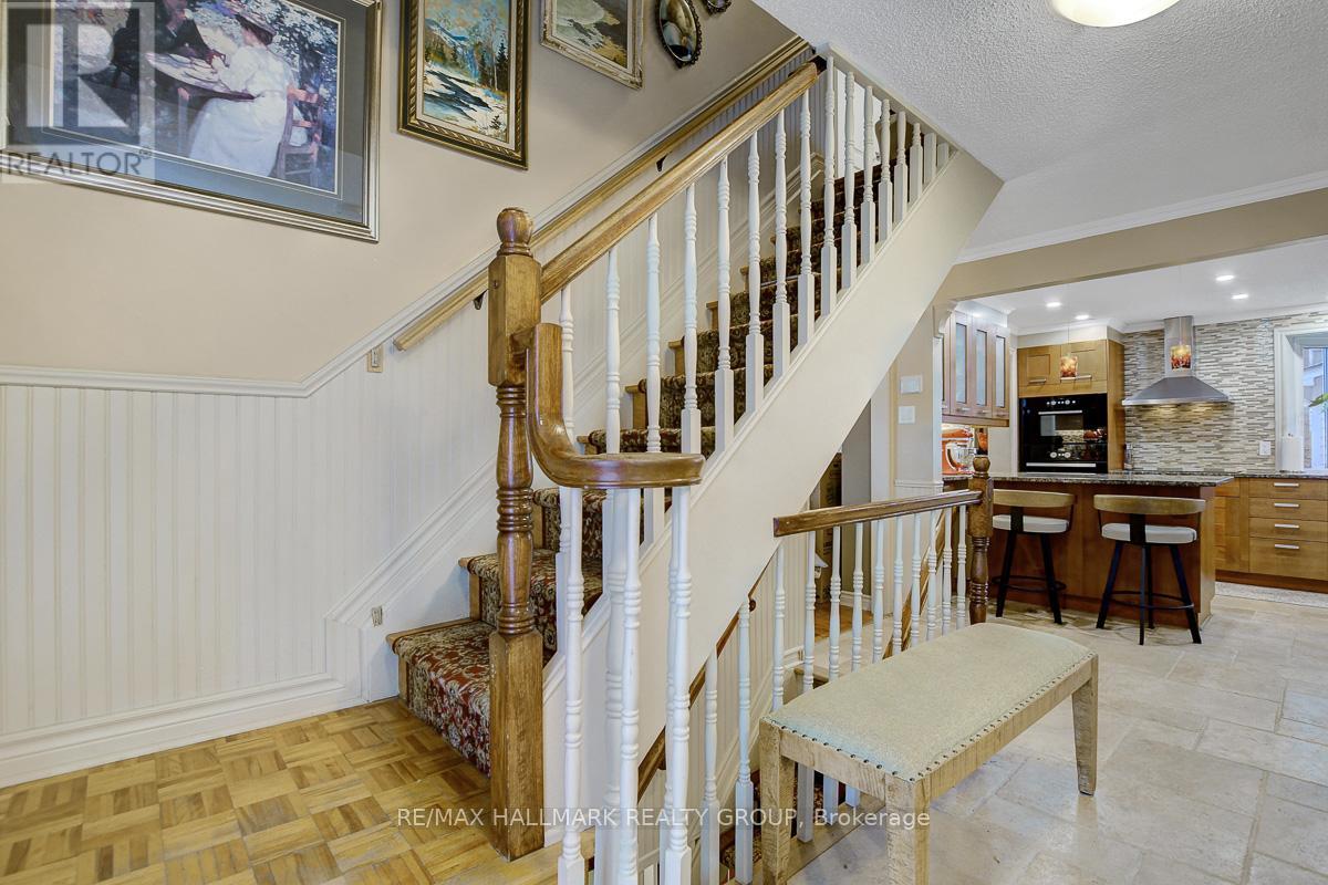 1865 Elmridge Drive, Ottawa, Ontario  K1J 8G7 - Photo 5 - X12567974