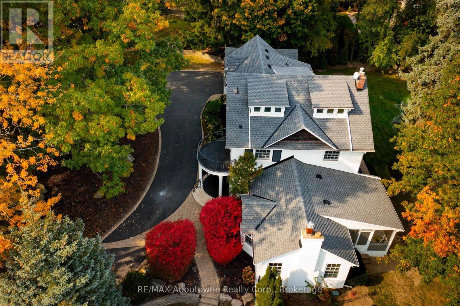 317 Gloucester Avenue, Oakville, Ontario  L6J 3W8 - Photo 10 - W12568002