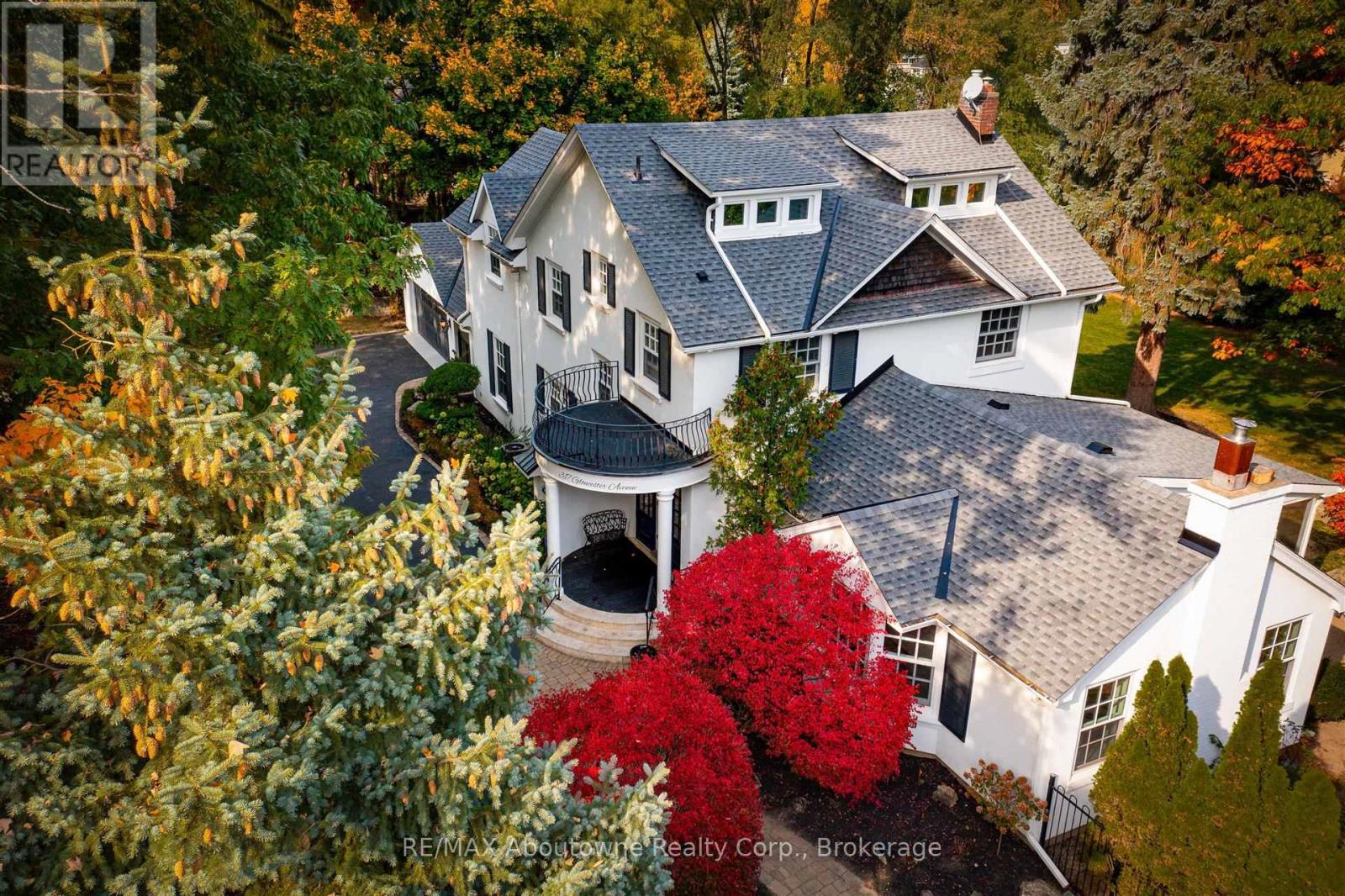 317 Gloucester Avenue, Oakville, Ontario  L6J 3W8 - Photo 9 - W12568002