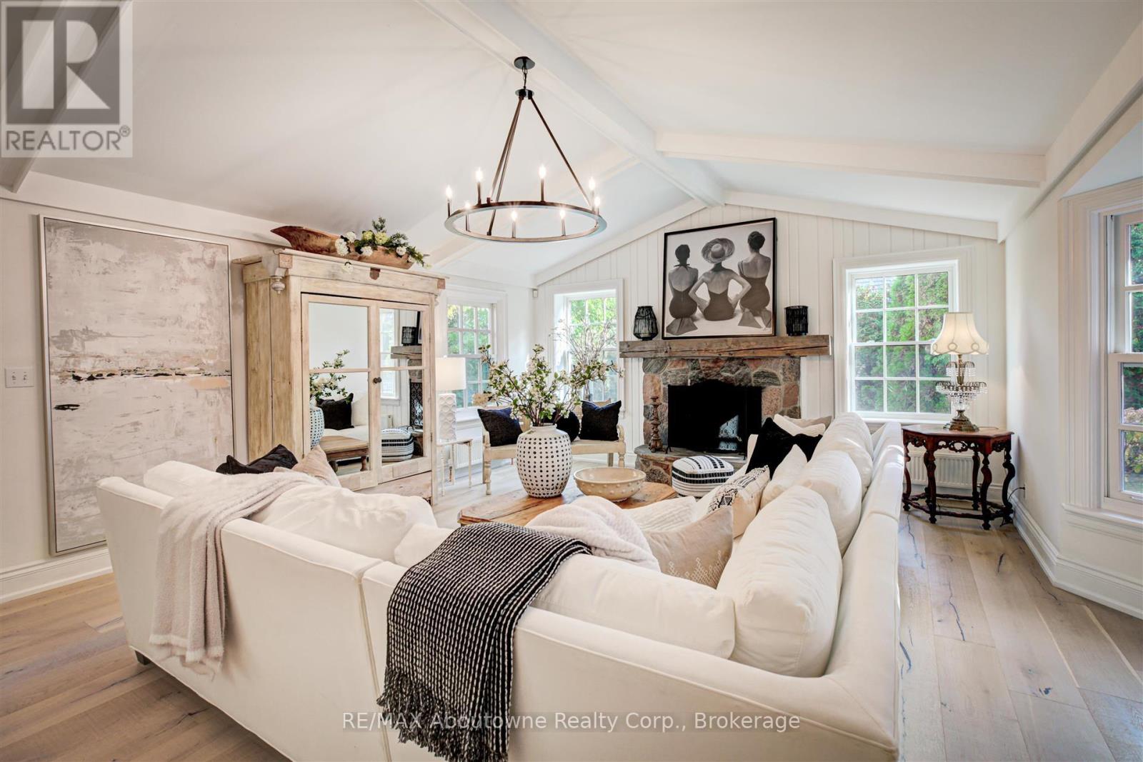 317 Gloucester Avenue, Oakville, Ontario  L6J 3W8 - Photo 17 - W12568010