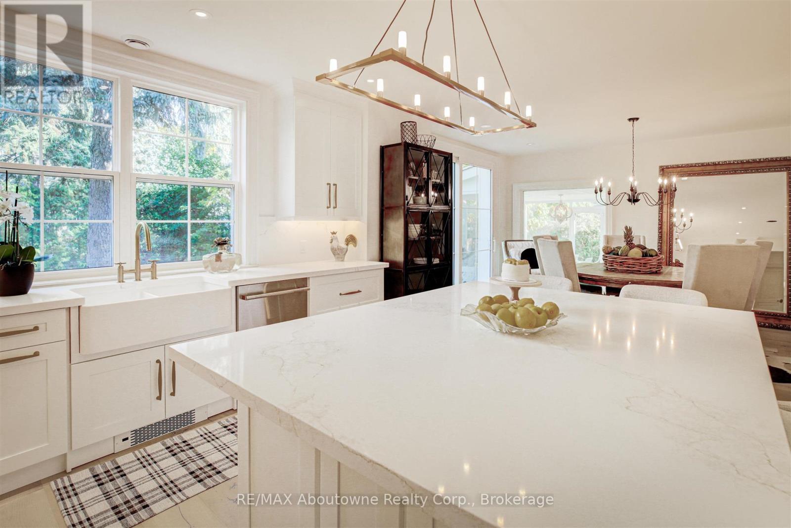 317 Gloucester Avenue, Oakville, Ontario  L6J 3W8 - Photo 29 - W12568010