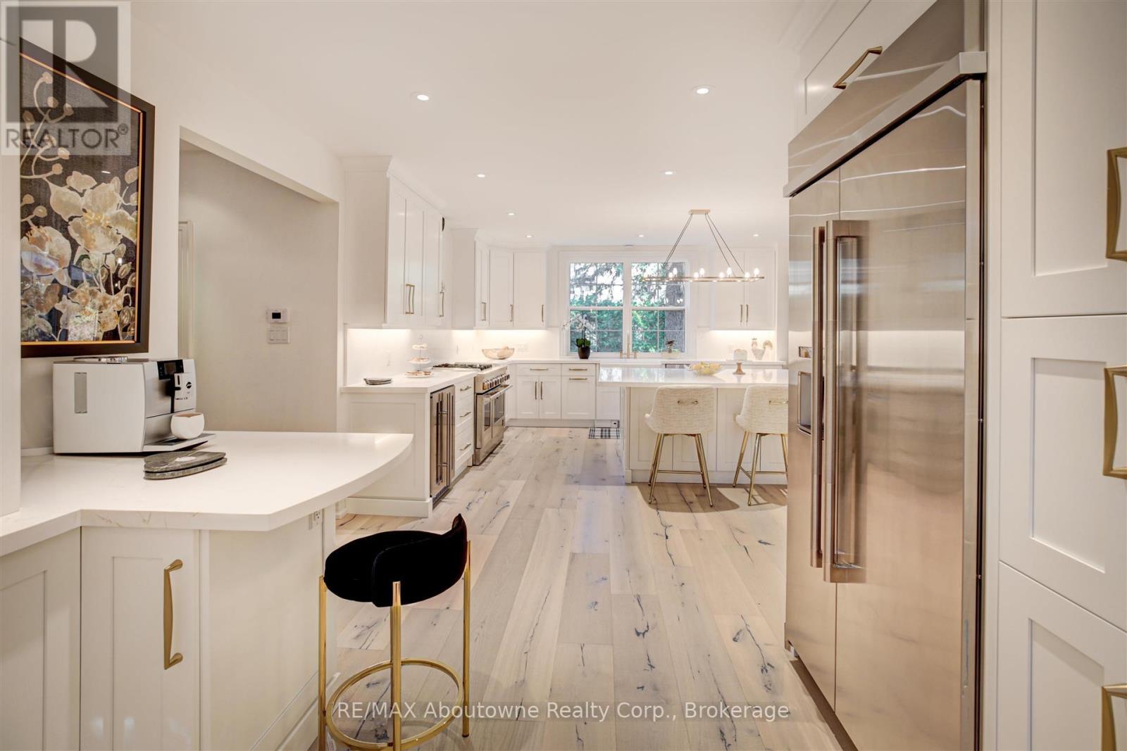 317 Gloucester Avenue, Oakville, Ontario  L6J 3W8 - Photo 31 - W12568010