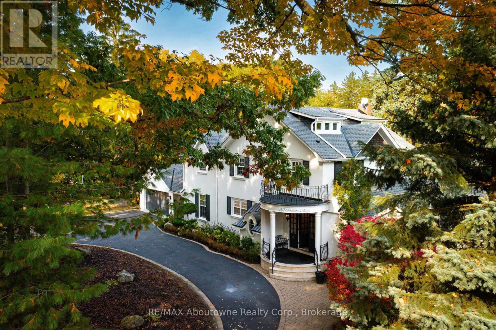 317 Gloucester Avenue, Oakville, Ontario  L6J 3W8 - Photo 8 - W12568010