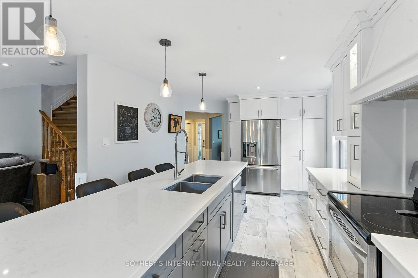 32 Sterling Street, St. Catharines, Ontario  L2S 3T2 - Photo 10 - X12567970