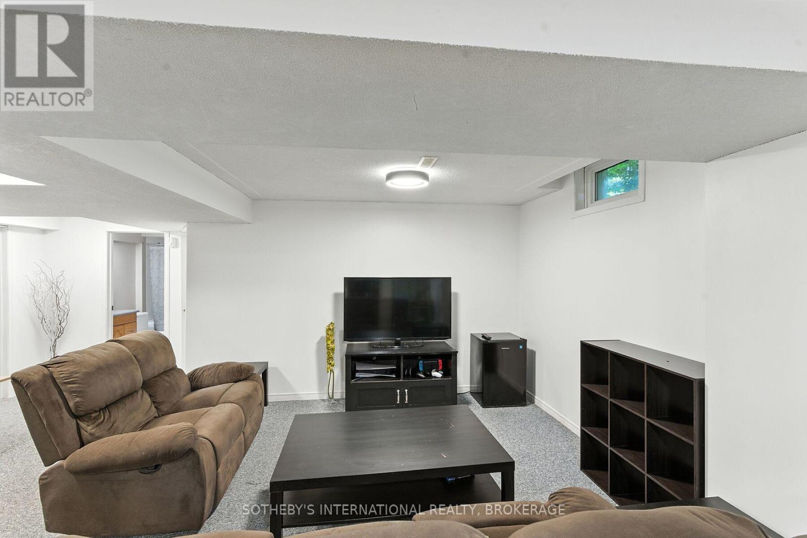 32 Sterling Street, St. Catharines, Ontario  L2S 3T2 - Photo 25 - X12567970