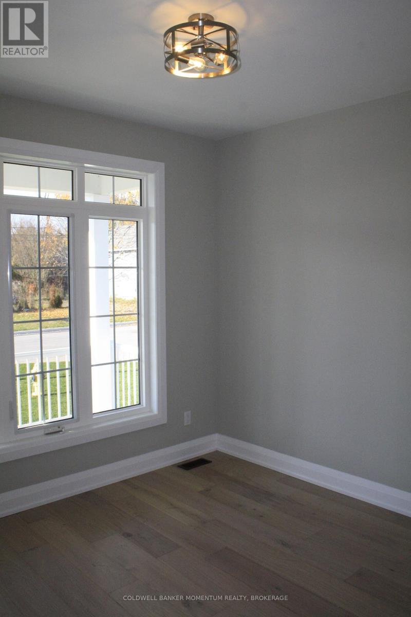 342 Bassett Avenue, Fort Erie, Ontario  L2A 5L8 - Photo 11 - X12567986