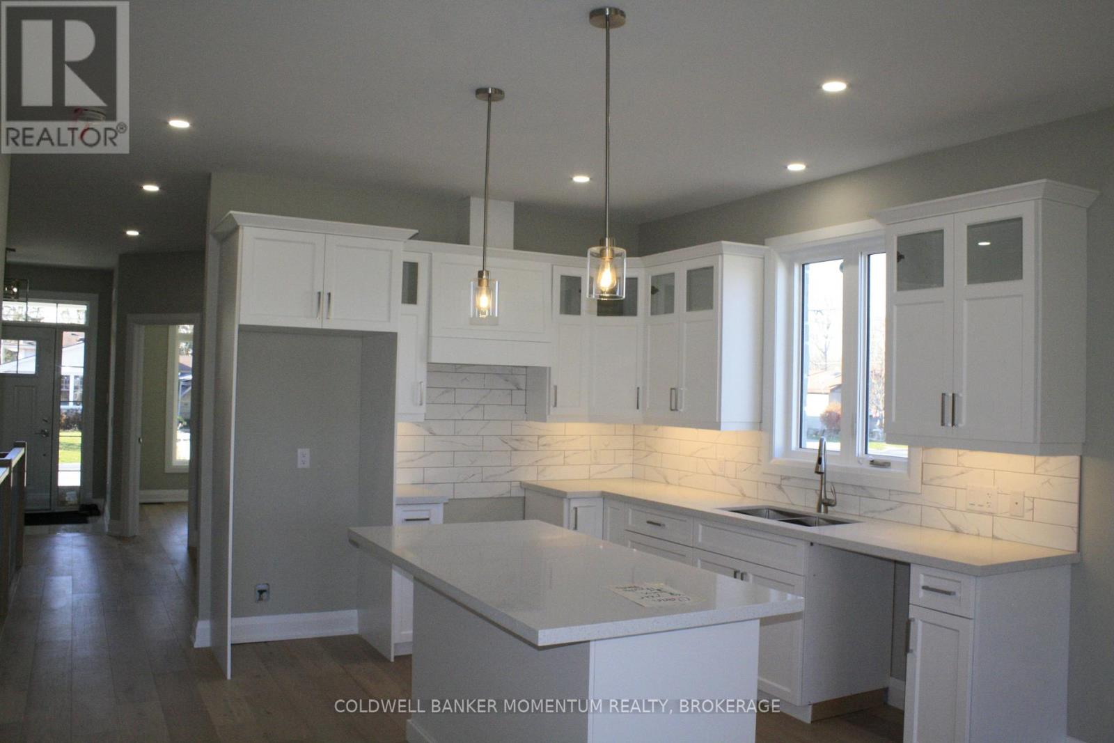 342 Bassett Avenue, Fort Erie, Ontario  L2A 5L8 - Photo 14 - X12567986