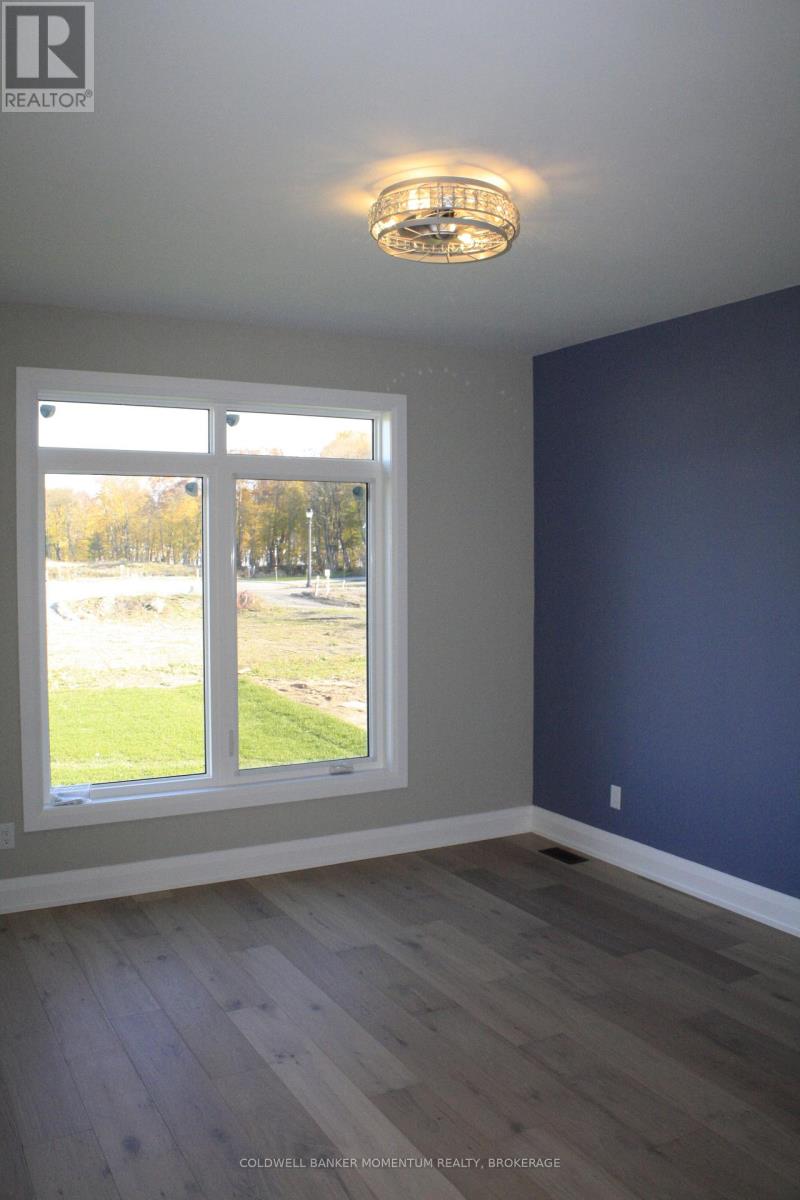 342 Bassett Avenue, Fort Erie, Ontario  L2A 5L8 - Photo 24 - X12567986