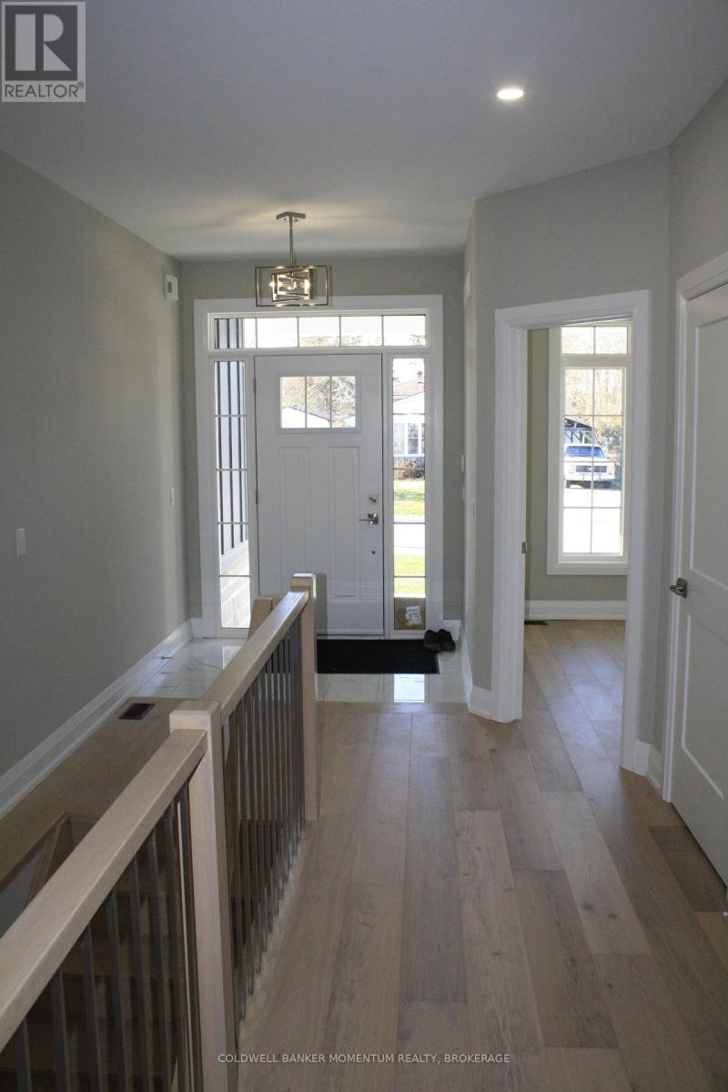 342 Bassett Avenue, Fort Erie, Ontario  L2A 5L8 - Photo 6 - X12567986