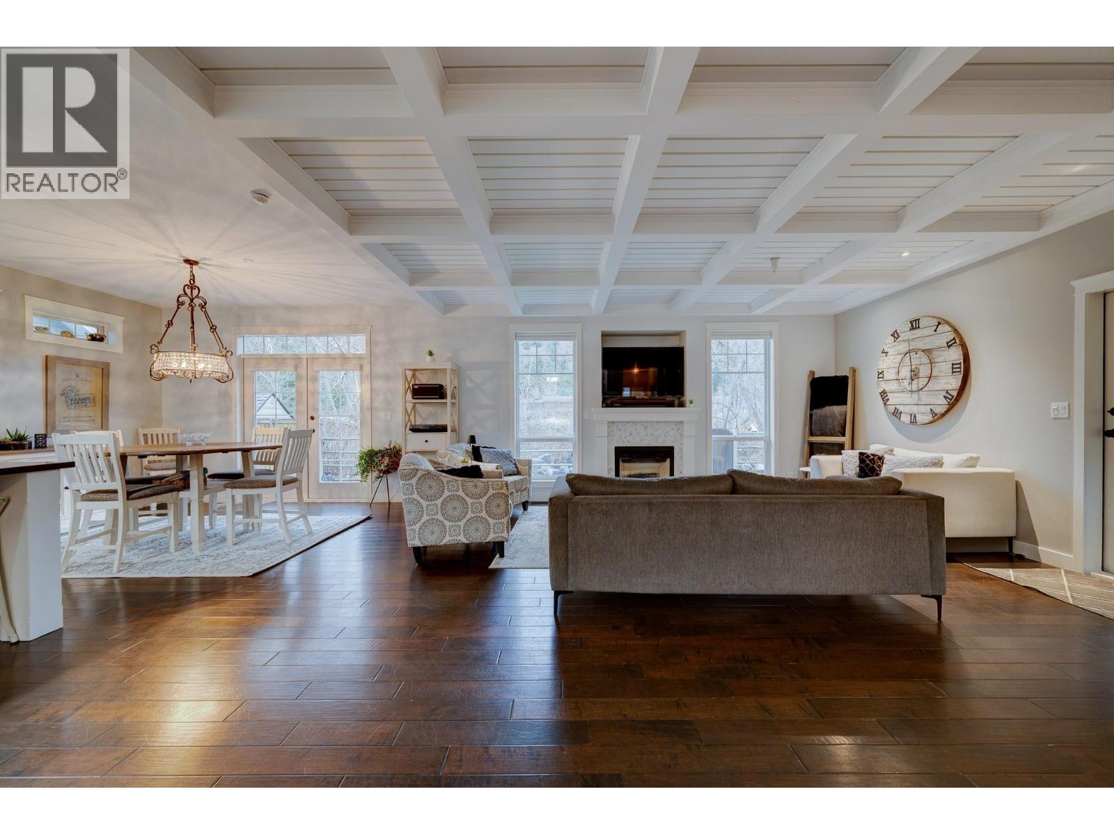 8909 Grizzly Crescent Kamloops Photo 3