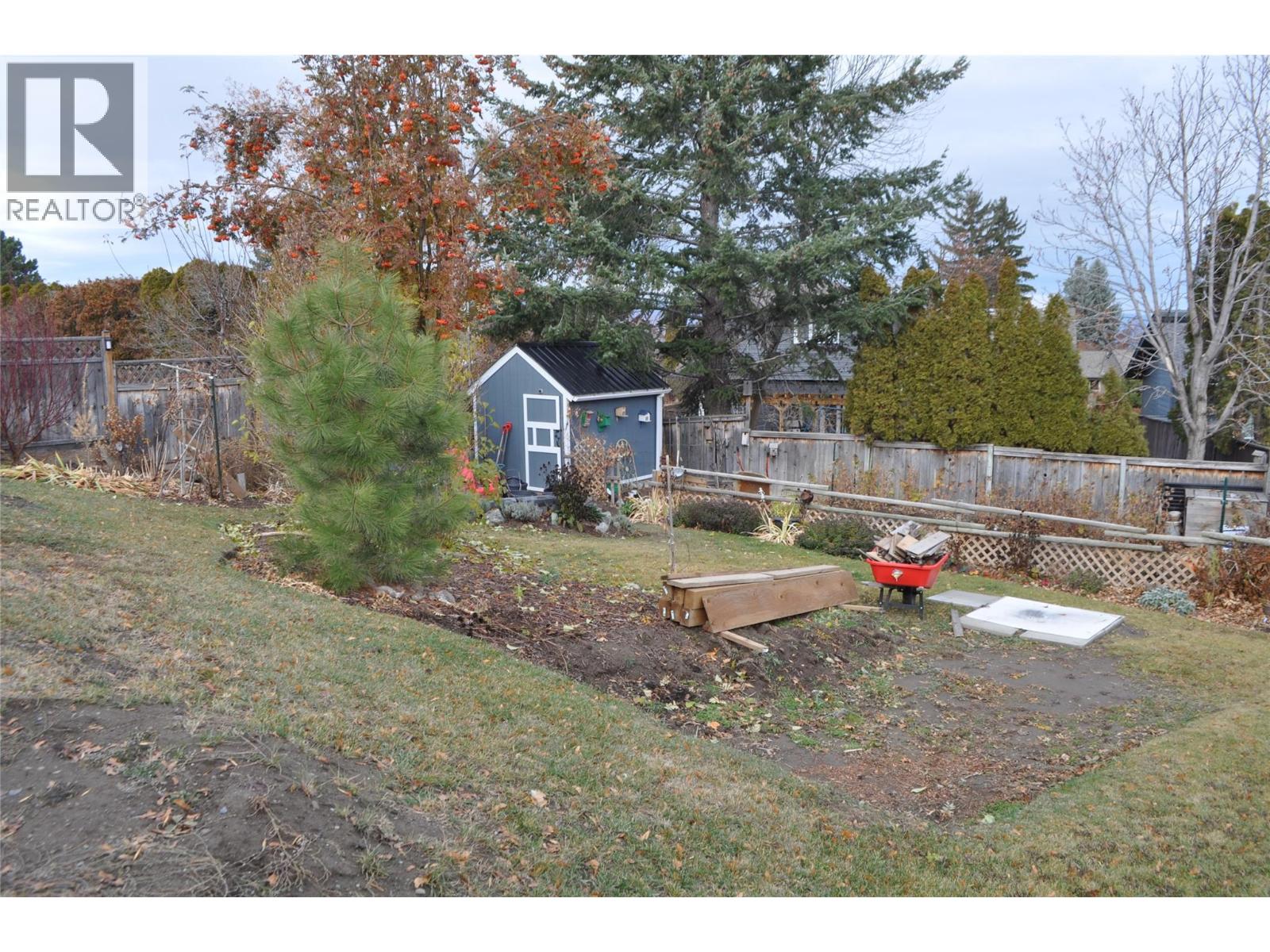 442 Garibaldi Drive, Kamloops, British Columbia  V2E 2A9 - Photo 31 - 10369204